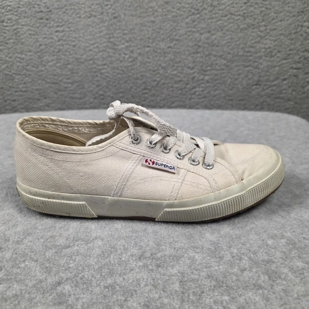 Superga brand style
